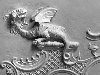 Residenzschloss Mergentheim, Stuck-Drache