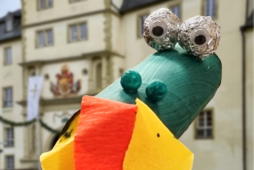 Residenzschloss Mergentheim, Sonstiges, Drache vor dem Schloss